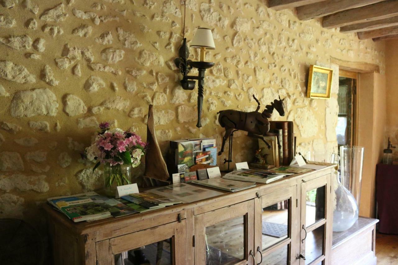 Bed and Breakfast Le Bourgis La Chapelle-Montligeon Exterior foto