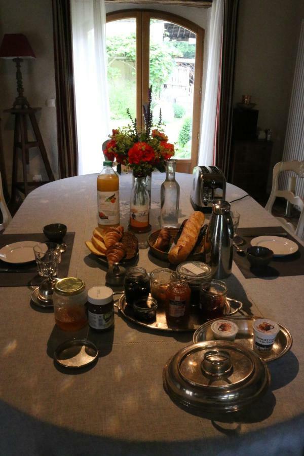 Bed and Breakfast Le Bourgis La Chapelle-Montligeon Exterior foto