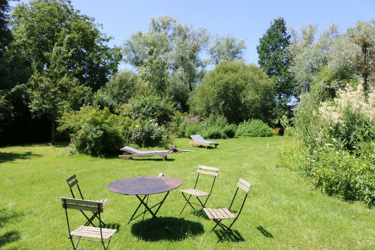 Bed and Breakfast Le Bourgis La Chapelle-Montligeon Exterior foto